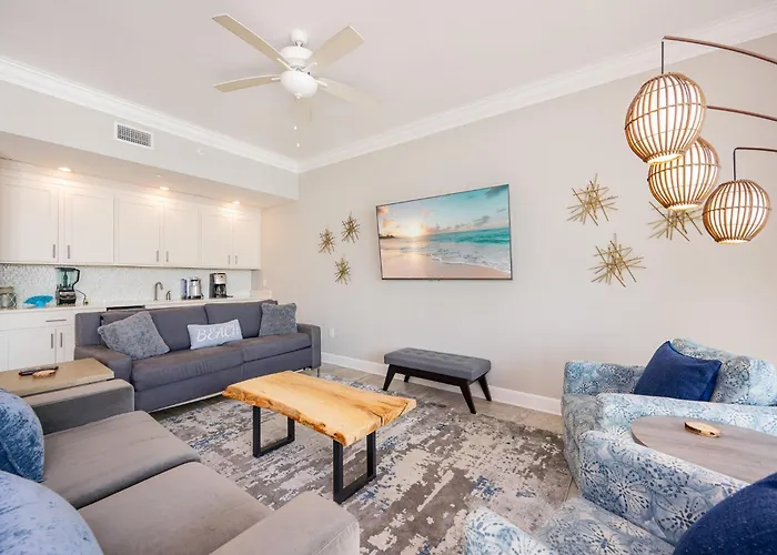 Phoenix Gulf Towers 1002 Apartment *