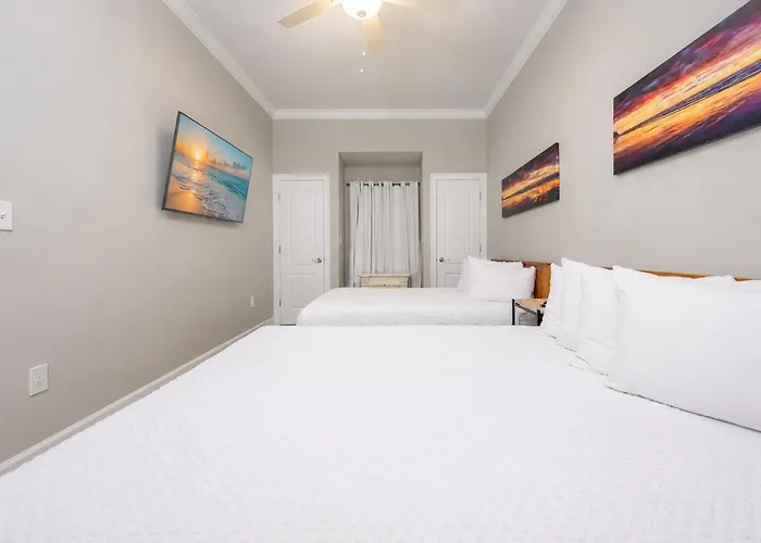 Phoenix Gulf Towers 1002 Apartment